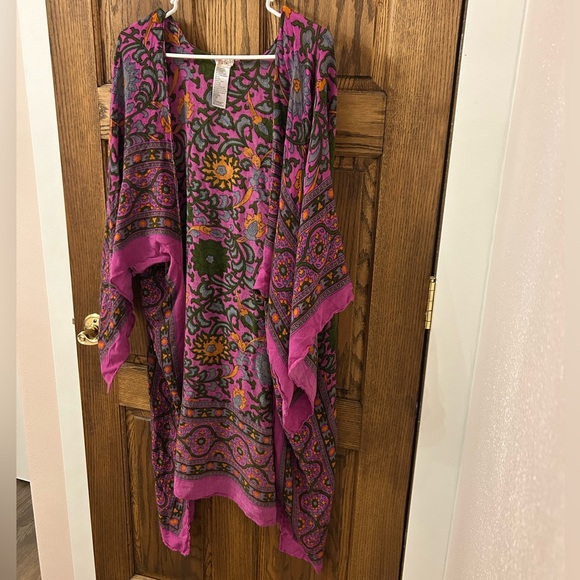 Free People Magic Dance Duster Kimono Vibrant Pink Magenta Patterned One Size - Picture 5 of 9